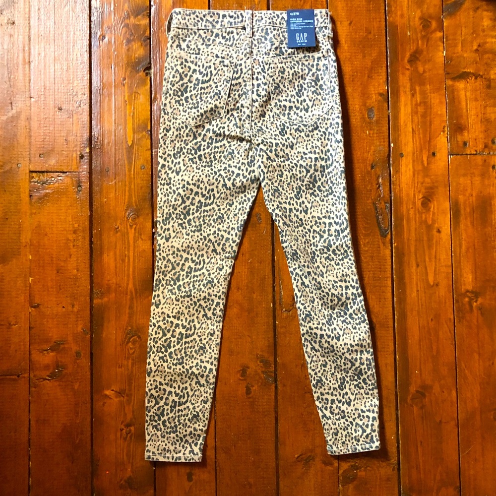 GAP Women’s Size 4 Leopard Pants Skinny High Rise - Universal Legging